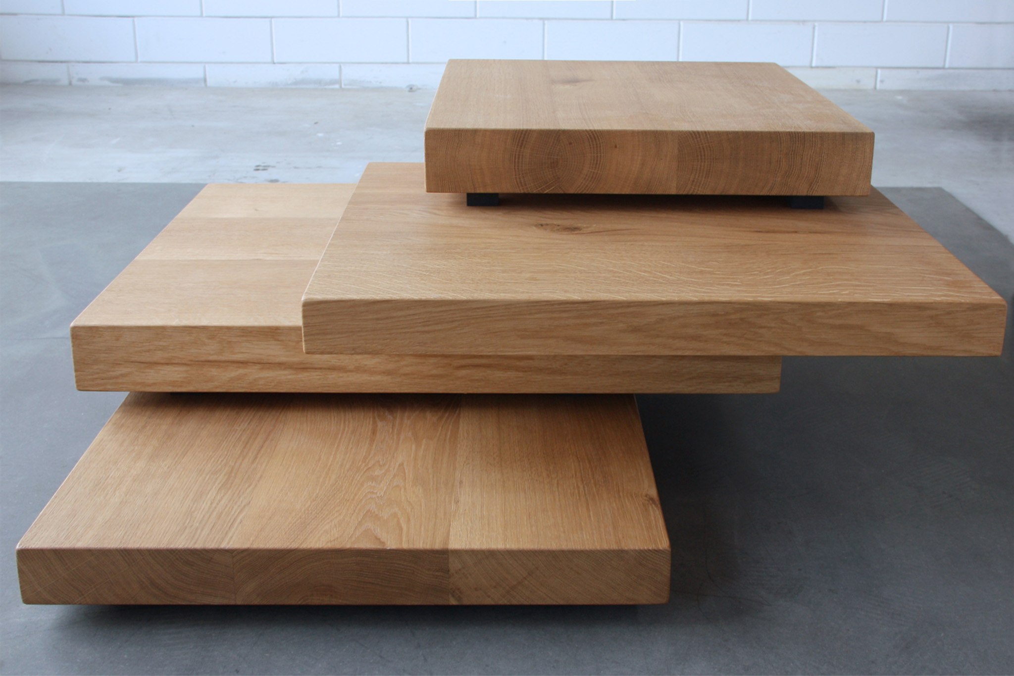 FRANK salontafel / ontwerp uit 2015 van Joeri Koolhoven