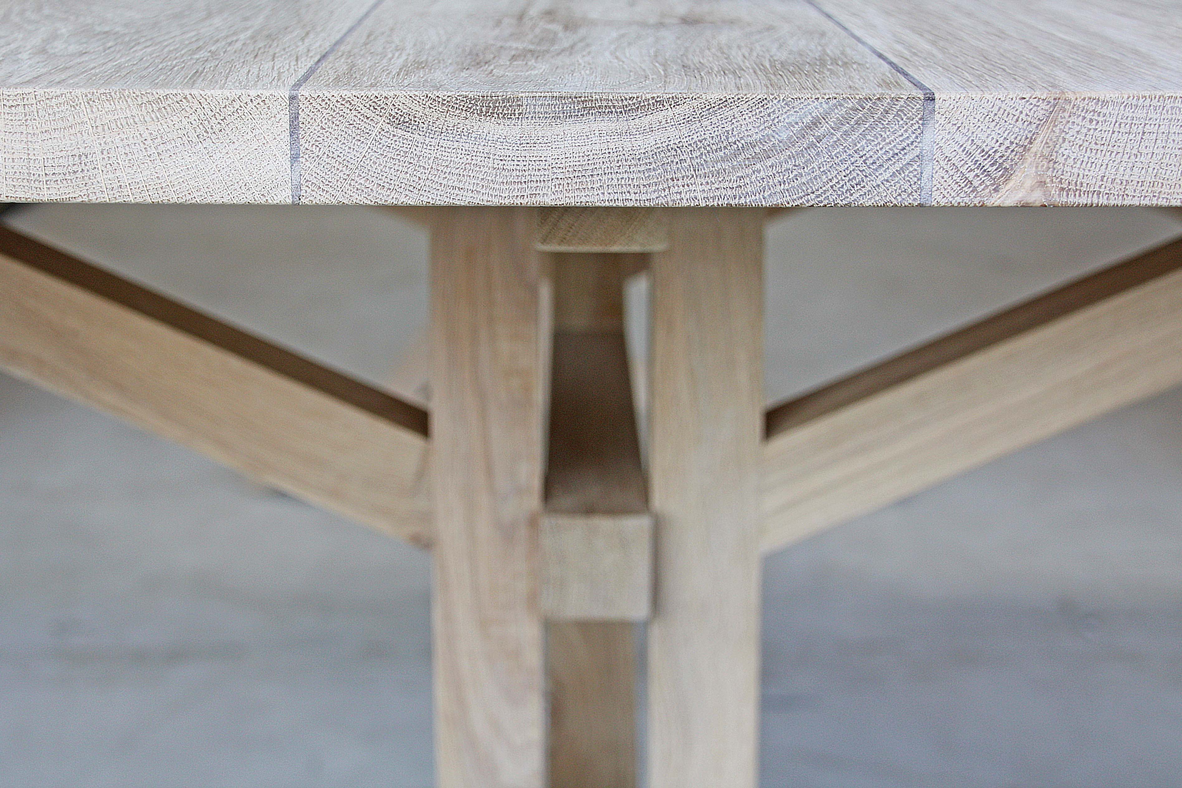 HENDRIK dining table / design from 2015 / Joeri Koolhoven